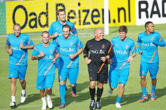 (L-R) John Heitinga,Wesley Sneijder,Bas Dost, Joris Mathijsen,Klaas Jan Huntelaar,Urby Emanuelson - Training Netherlands Nationalteam 2012 2013 xVIxWillemxJanxDijkdrentxIVx 1096324
