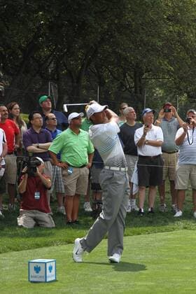 Aug. 22, 2012 - Bethpage, NY, U.S - PGA Golf Herren pro Tiger Woods hits his tee shot on the par 3, 17th hole during the 2012 Pro-Am tournament at Bethpage State Park in Bethpage, NY on Wednesday, August 22nd. PGA Golf Herren 2012 - The Barclays Pro-Am - ZUMAc11