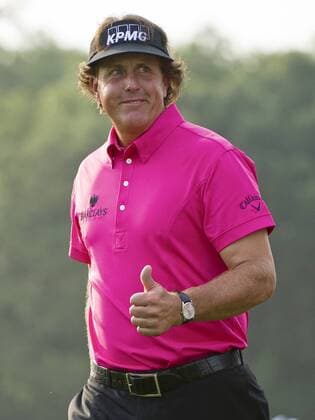 23 August 2012: Phil Mickelson (USA) gives the thumbs up to the gallery during The Barclays Championship for The FedEx Cup played at Bethpage Black in Farmingdale, NewYork. GOLF: AUG 23 PGA Golf Herren - The Barclays - First Round Icon20120823003 EDITORIAL USE ONLY