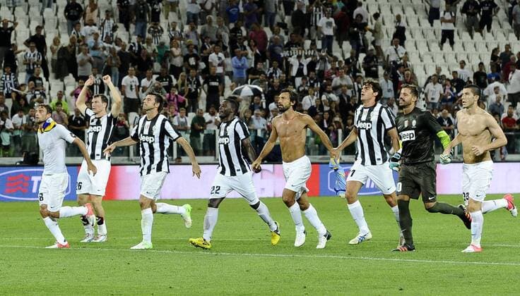 Torino 25 08 2012 - Serie A Juventus Turin - FC Parma (AC); Schlussjubel Juventus 