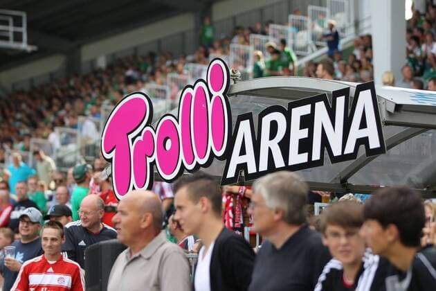 Stadion Fürth im Hinspiel der Saison 2012 2013 zwischen Greuther Fürth und FC Bayern München (0:3) in Fürth; 25 08 2012 -