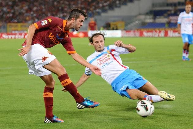 Miralem Pjanic (Roma) Giovanni Marchese (Catania) , AS Rom - Catania Calcio AntoniettaxBaldassarre