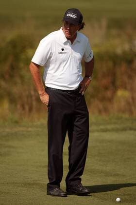 01 SEP 2012: Phil Mickelson looks to putt onto the second green during the Second Round of the Deutsche Bank Championship at TPC Boston, Norton, Massachusetts on September 1, 2012. GOLF: SEP 01 PGA Golf Herren - Deutsche Bank Championship - Second Round Icon482120901008 EDITORIAL USE ONLY