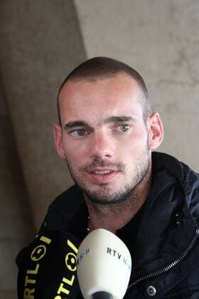 Wesley Sneijder Arrival Dutch team Arrival Dutch team xVIxxIVx 1130567