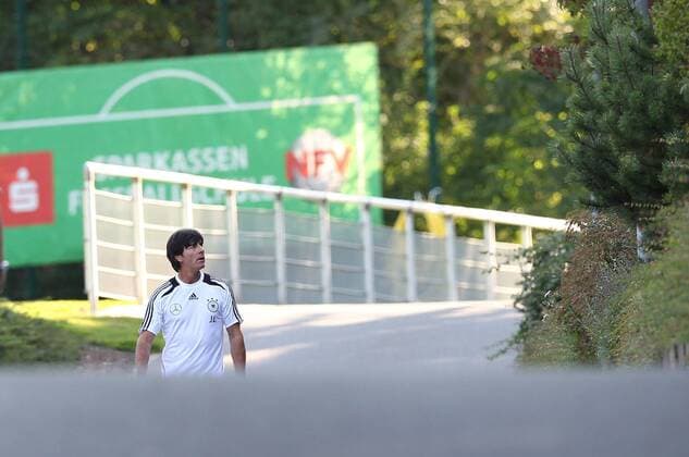 Fussball Nationalmannschaft Deutschland, GER, Training in der Sportschule des NFV, Niedersächsichen Fussball Verbandes, in Barsinghausen Wohin führt der Weg von Bundestrainer Joachim Löw (GER)