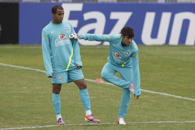 Lucas, Neymar- Training Brasilien. Sao Paulo SP, Brasil - 04 09 2012. x(8)xNelsonxAntoinex  (11606)