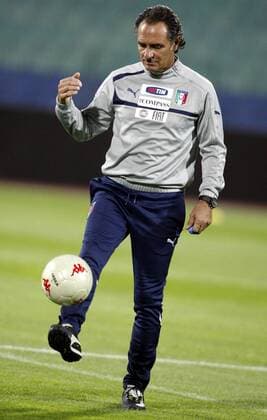 06.09.2012 Sofia (Bulgaria) Italy national football team training session at Vasil Levski stadium daye before FIFA World Cup 2014 match qualifications against Bulgaria. Cesare Prandelli Italian head coach :Stringer in cooperation with 