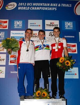 RADSPORT - UCI Weltmeisterschaften SAALFELDEN,AUSTRIA,06.SEP.12 - DIVERS, RADSPORT, MOUNTAINBIKE - UCI Weltmeisterschaften, Trial, Herren, Junioren, Siegerehrung. Bild zeigt Maxime Muffat (FRA), Raphael Pilz (GER) und Lucien Leiser (SUI) mit den Medaillen. 