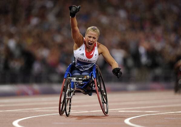 London 2012: 200 m - T34 for kvinder. Hannah Cockroft (GBR) vinder Paralympic Games, London 2012: 200 m - T44 for women. Hannah Cockroft (GBR) wins 