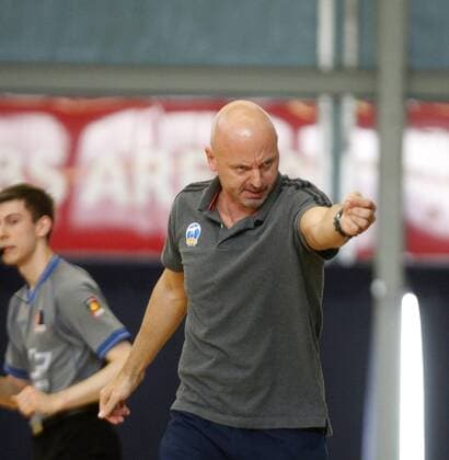 Sasa Obradovic, Trainer ALBA, gestikulierend an der Seitenlinie, Einzelbild, Gestik, Aktion, hoch MBB Mitteldeutscher BS vs ALBA Berlin, Testspiel, FreundschaftsspielBasketball, Bundesliga, BEKO BBL, Herren, Saison 2012 2013 Oranienburg, 8.9.2012