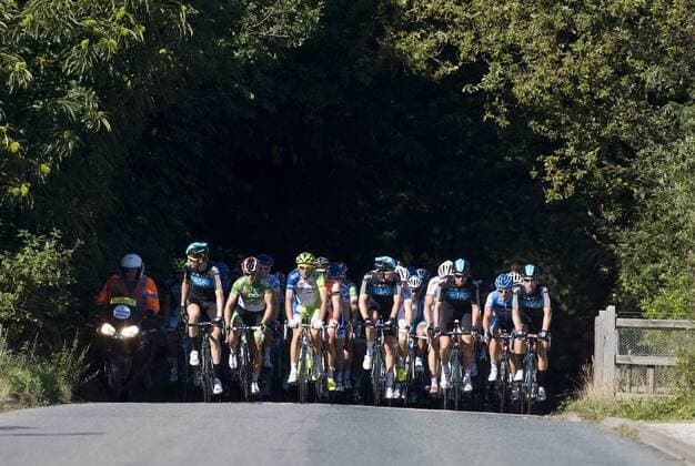 09.09.2012 Ipswich, England. The Peloton during the early part of Stage One of the Tour of Britain from Ipswich to the Norfolk Showground. xSimonxGillx  ActionPlus11328838