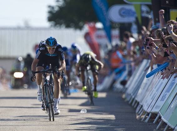 09.09.2012 Norwich, England. Luke Roe of Team Sky sprints to win Stage One of the Tour of Britain from Ipswich to the Norfolk Showground. xSimonxGillx  ActionPlus20143965