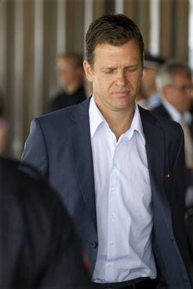 10.09.2012, Airport Langenhagen, Hannover, Abreise aus Hannover zum Qualifikationsspiel gegen Österreich, im Bild Oliver Bierhoff (Team Manager Nationalmannschaft) am Flughafen GER, WMQ, Abflug der Nationalmannschaft nach Wien