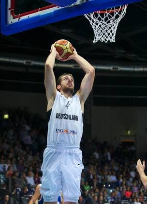 Basketball Oldenburg 11.09.2012 EM Qualifikation Herren Deutschland (GER) - Aserbaidschan (AZE) Tim Ohlbrecht (Deutschland, No.04)