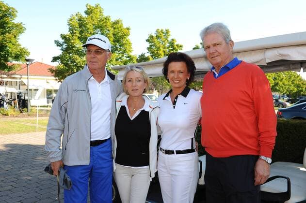 Franz Beckenbauer (Ehrenpräsident FC Bayern München) und seine Ehefrau Heidi mit Margit Tönnies und Dietmar Hopp (SAP Mäzen TSG 1899 Hoffenheim) beim Charity Golfturnier zugunsten der Aktion Kinderträume am 14.09.2012 im Golf Club St. Leon Rot in Baden-Württemberg Golf Charity Aktion Kinderträume St Leon Rot, 2012 