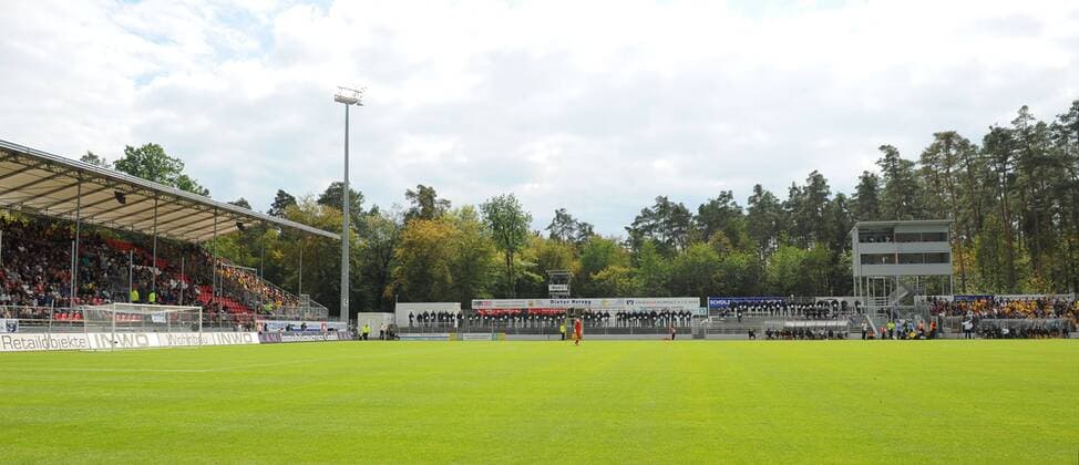 15.09. 2012, SV Sandhausen Sicherheit und Präsenz der Polizei in Sandhausen Hardtwaldstadion - ksp