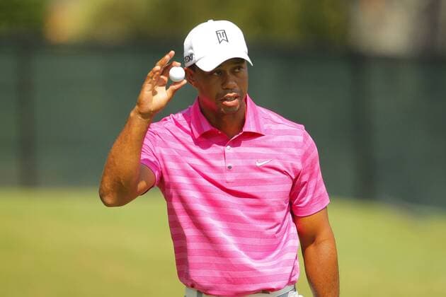 September 21, 2012: Tiger Woods waves to the fans in the second round of the FedEx Cup - The Tour Championship at East Lake Golf Club in Atlanta, Georgia. GOLF: SEP 21 PGA Golf Herren - TOUR Championship by Coca-Cola Icon488120921254 EDITORIAL USE ONLY