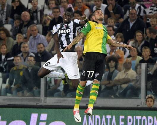Paul Pogba, Cyril Therreau Chievo Juventus Torino 22 9 2012 Juventus Stadium Football Calcio 2012 2013 Serie A Juventus Vs Chievo Verona Foto Federico Tardito Insidefoto federicoxtardito