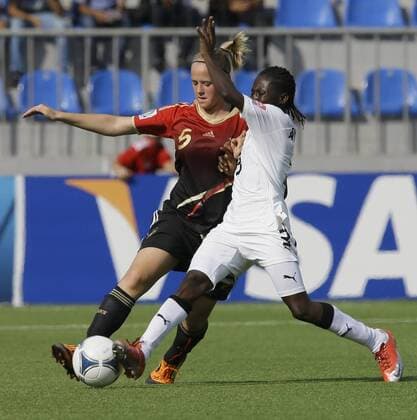 Fifa U 17 Women World Cup 2012 -- Germany - Ghana -- in Baku - 5 Lena LÜCKEL und Alberta AHIALEY