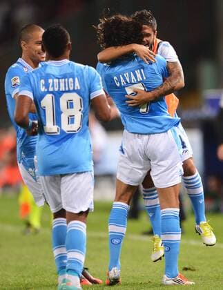 Jubel di Edinson Cavani Napoli dopo il gol 1-0 Goal celebration SSC Neapel - Lazio Rom ---xAndreaxStacciolixInsidefotox andreaxstaccioli