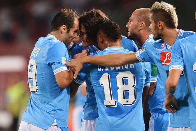 Jubel di Edinson Cavani Napoli dopo il gol 1-0 Goal celebration SSC Neapel - Lazio Rom ---xAndreaxStacciolixInsidefotox andreaxstaccioli