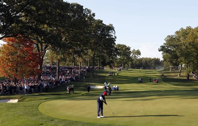 Team USA s Tiger Woods putts on the 14th green at the 39th Ryder Cup at Medinah Country Club on September 28, 2012 in Medinah, Illinois.  MED2012092821