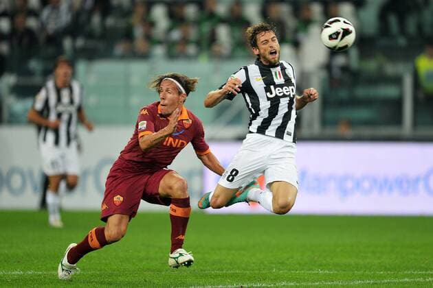 Foul von Rodrigo Taddei Roma an Claudio Marchisio Juventus - Turin 29 9 2012 Stadio Juventus Stadium, Football Calcio Serie A 2012 2013, Juventus Turin Vs AS Rom andreaxstaccioli
