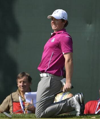 Team Europe s Rory McIlroy of Northern Ireland (Nordirland) reacts after missing his birdie putt on the 18th hole at the 39th Ryder Cup at Medinah Country Club on September 29, 2012 in Medinah, Illinois.  BKX2012092937