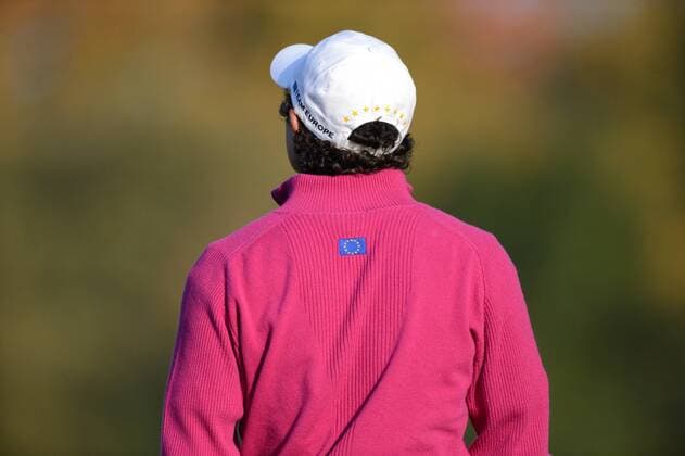 29 September, 2012: Rory McIlroy of Europe in day two of Ryder Cup action during the morning Foursomes, at Medinah Country Club, in Medinah, IL. GOLF: SEP 29 PGA Golf Herren - Ryder Cup Icon1640929120940 EDITORIAL USE ONLY