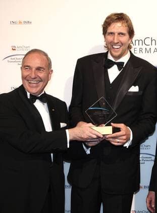 10 05 2012 - Dirk Nowitzki, Fred B. Irwin - Dirk Nowitzki receives the Transatlantic Partnership Award of the AmCham Germany for his social engagement in Berlin, Germany Transatlantic Partnership Award , 2012 