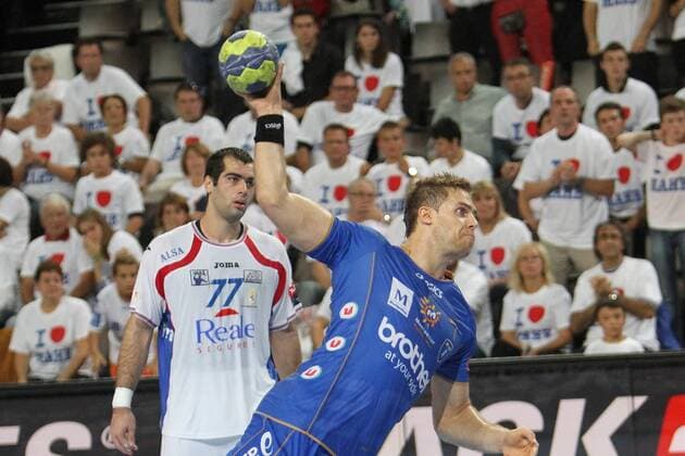 William ACCAMBRAY HANDBALL: Montpellier HB - CB Ademar Leon. Ligue des Champions - 07 10 2012 xRichardxGosselinx 