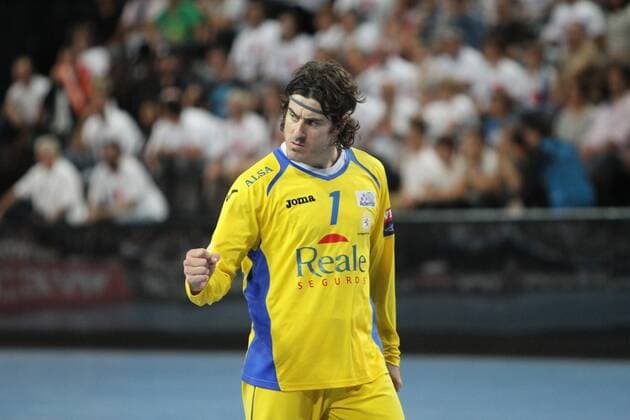 Malumbres gardien but leon HANDBALL : Montpellier HB vs Leon - Ligue des Champions - 07 10 2012 RichardGosselin Panoramic 