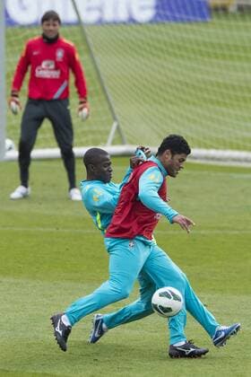 WROCLAW 10 10 2012 Training Brasilien - Hulk and Ramires -  BOR_20121010_3386