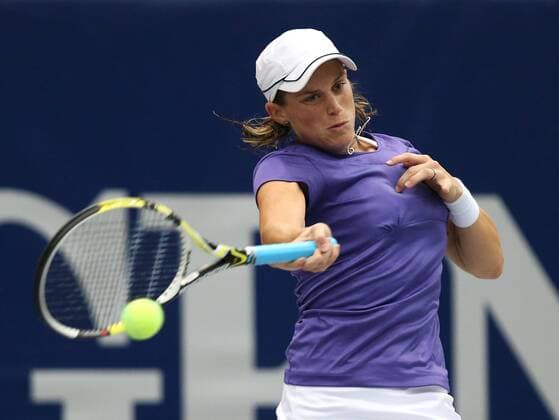 Generali Ladies Linz 2012,WTA Tour, Damen Hallen Tennis Turnier in Linz, Oesterreich, Romina Oprandi (SUI), Aktion,Einzelbild,Halbkoerper,Querformat,
