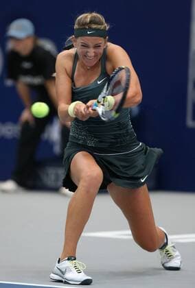 Generali Ladies Linz 2012,WTA Tour, Damen Hallen Tennis Turnier in Linz, Oesterreich, Victoria Azarenka (BLR), Aktion,Einzelbild, Ganzkoerper,Hochformat,