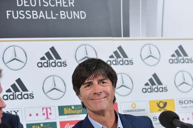 Fußball Länderspiel Republik Irland - Deutschland Pressekonferenz am 11.10.2012 im Aviva Stadion in Dublin Der Trainer der Deutschen Nationalmannschaft Joachim Löw bei der PK am 11.10.2012 im Aviva-Stadion in Dublin.