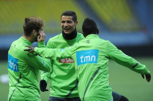 MOSCOW,OCTOBER 11, 2012. Cristiano Ronaldo (C) during a training session of Portugal s national team at Luzhniki Stadium  RE10A974