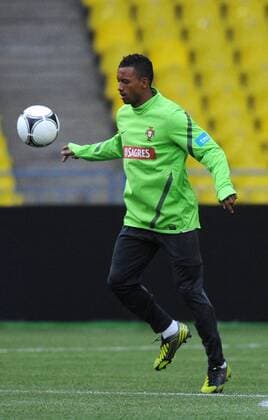 MOSCOW,OCTOBER 11, 2012. Nani handles the ball during a training session of Portugal s national team at Luzhniki Stadium  RE10A97D