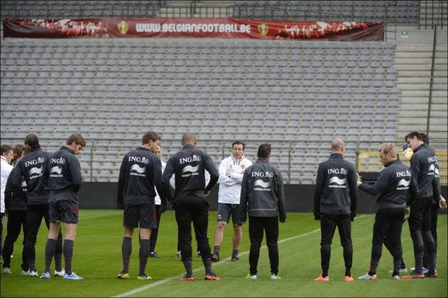 Marc Wilmots (Trainer) trainiert mit seinen Spielern FUSSBALL - Training der belgischen Nationalmannschaft in Brüssel - 15 10 2012 Photonews Panoramic 