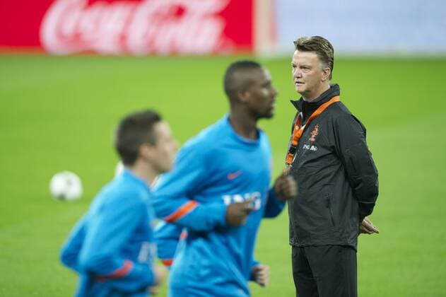 (L-R) Nick Viergever of Holland, Douglas of Holland, coach Louis van Gaal of Holland Netherlands Training Session 2012 2013 xVIxMAURICExVANxSTEENxIVx 1193155