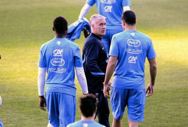 Didier DESCHAMPS - Adil RAMI - Stade Vicente CALDERON FUSSBALL - Training französische Nationalmannschaft - 15 10 2012 AnthonyBIBARDFEP 