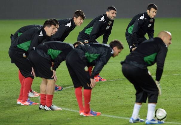 Players of Bulgarian national soccer team are pictured during training in Prague, Czech Republic on October 15, 2012 ahead of the World Cup Group B qualifying soccer match Bulgaria vs Czech Republic. (CTKxPhoto KaterinaxSulova) CTKPhotoP201210150867301  SUK17