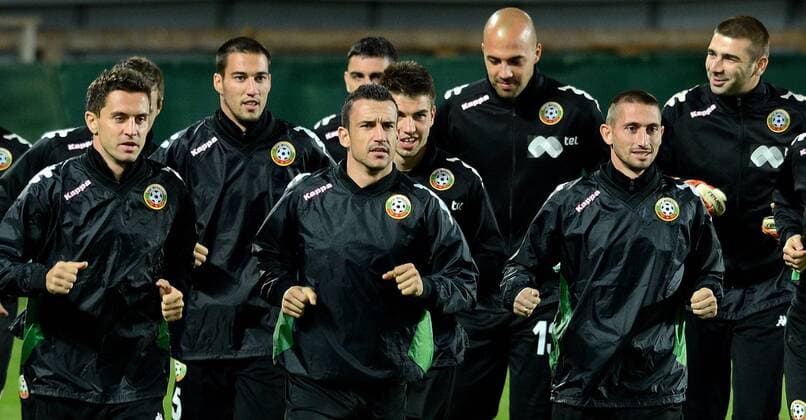 Players of Bulgarian national soccer team are pictured during training in Prague, Czech Republic on October 15, 2012 ahead of the World Cup Group B qualifying soccer match Bulgaria vs Czech Republic. (CTKxPhoto KaterinaxSulova) CTKPhotoP201210150867201  SUK20