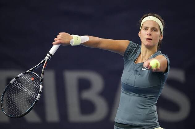 16.10.2012 Tennis WTA Tennis Damen Turnier BGLBNPParibas Open Tennis Damen (WTA) Runde 1 Saison 2012 Julia GÖRGES (Deutschland - GER, Setzliste 2) beim Aufschlag