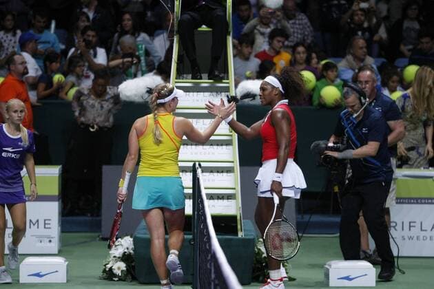 Angelique Kerber, Serena Williams -TEB BNP Paribas WTA Tennis Damen Championships Day 1 match - at Sinan Erdem Dome Istanbul, Turkey - 23.10.2012 Scored: 