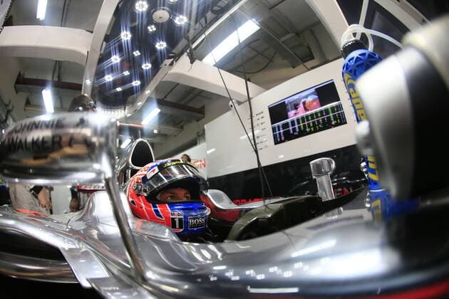 Motorsports: FIA Formula One World Championship 2012, Grand Prix of India, 3 Jenson Button (GBR, Vodafone McLaren Mercedes), xHOCHxZWEIx