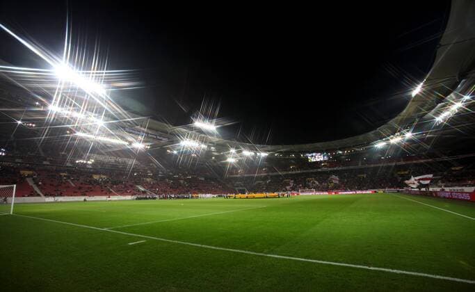 Fußball, Stadiongeschichte VfB Stuttgart Stuttgart , Fussball Europa League VFB Stuttgart Übersicht Mercedes Benz Arena