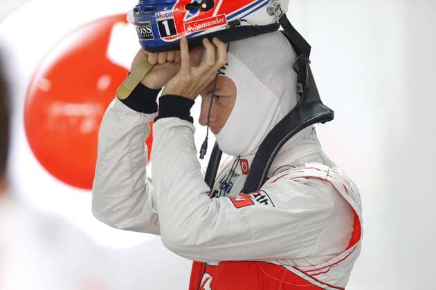 Motorsports: FIA Formula One World Championship 2012, Grand Prix of India, 3 Jenson Button (GBR, Vodafone McLaren Mercedes), xHOCHxZWEIx