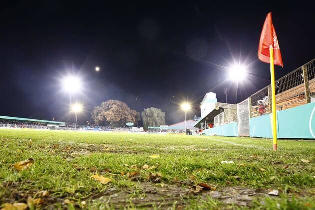 Fußball, Stadiongeschichte TSV Havelse 30.10.2012, Wilhelm Langrehr Stadion, Garbsen, GER, DFB Pokal 2. Hauptrunde, Heimspielstätte TSV Havelse - im Bild Der Platz unter dem Flutlicht GER, DFB Pokal