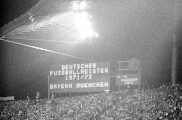 Fußball, FC Bayern München, Deutscher Meister 1972 FC Bayern München Deutscher Meister 1971 1972 - Anzeigetafel im Olympiastadion